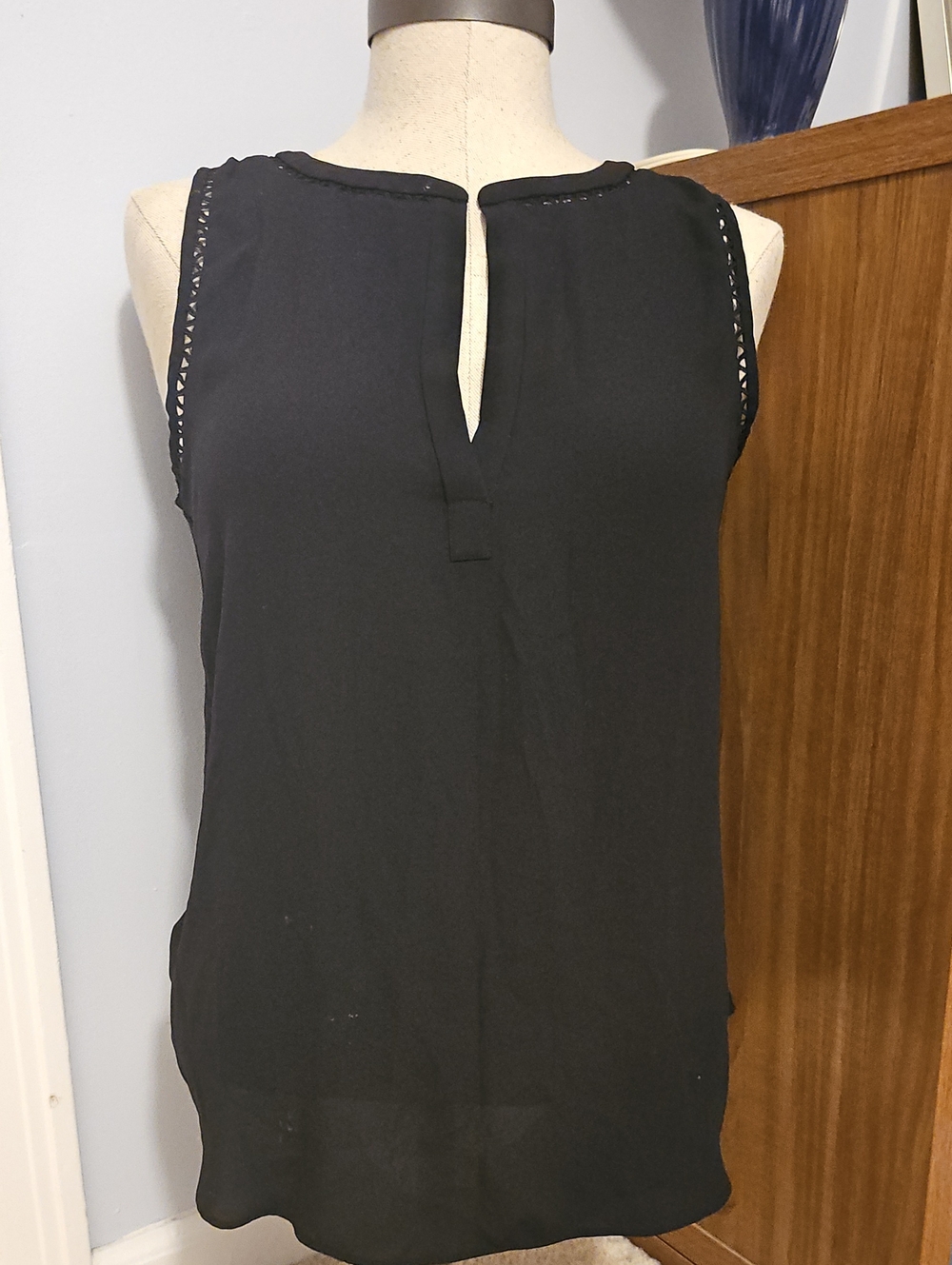 LOFT Black Sleeveless V-Neck Sleeveless Mixed Media Top with Decorstive Trim